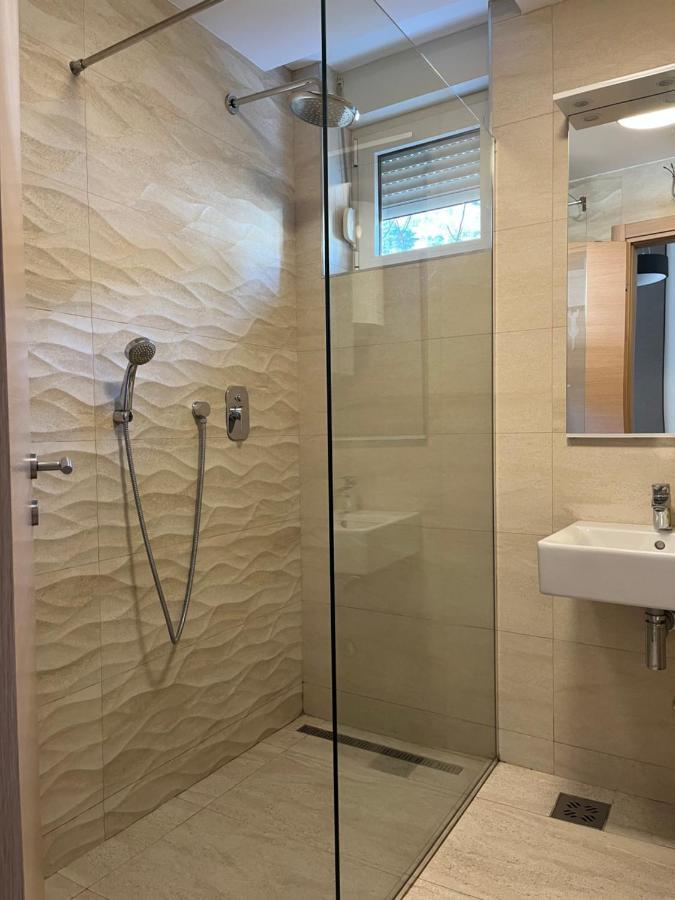 Atina Apartment, City Centre Budva ,Luxurious, Bright, Parking المظهر الخارجي الصورة