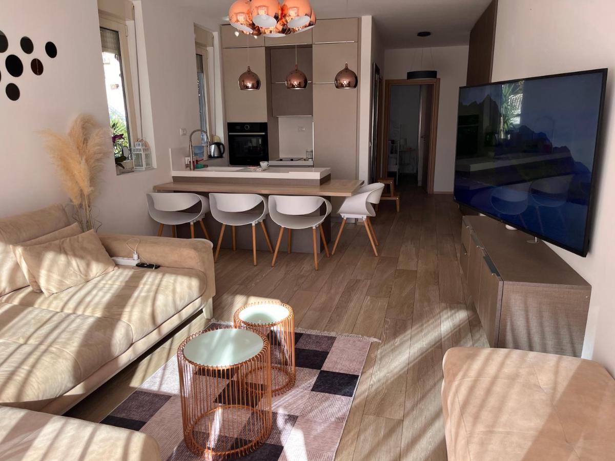 Atina Apartment, City Centre Budva ,Luxurious, Bright, Parking المظهر الخارجي الصورة