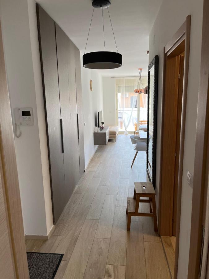 Atina Apartment, City Centre Budva ,Luxurious, Bright, Parking المظهر الخارجي الصورة